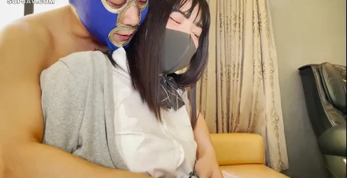 FC2PPV-2752402  本物18歳见せます！2月にJ◯を卒业したばっかりのHカップ巨乳ッ！清楚系黒髪美少女は経験人数たったの1人ッ！ゴムを内绪で外して胜手に中出し。ほぼ処女の膣から流れ出る・・・⚠︎ [01:42:56]