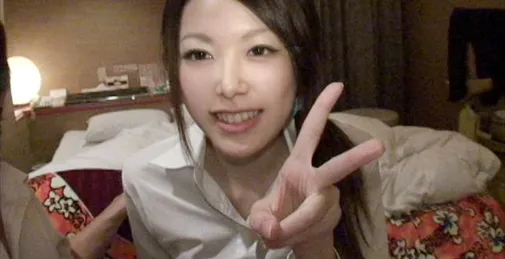SIRO-4880  リアルパパ活女子【ち●ぽしゃぶり上手なパイパンオヤジキラー美少女】いろはちゃん21才女子大生 [01:10:06]