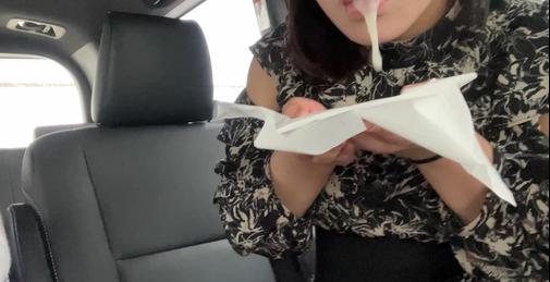 FC2PPV-3060586 A Large Amount Of Mouth Shots Without A Terrific Tech Blower In A Private Car In The City For 3 People In A row. Busa Cute Girls Are The Best Blowjob ☆ Nami-chan, A General Store clerk, 21 Years Old [00:13:10]