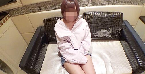 FC2PPV-1504531 ※限定【個人・無修正】19歳パイパンLoliギャル系アパレル店員、生挿入で危険日まんこ孕ませる大量中出し【素人・流出厳禁】特典付 [00:59:52]