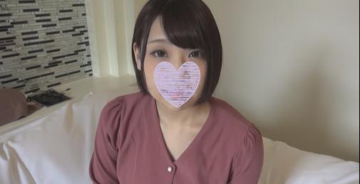         FC2PPV-1559998 【個人撮影】ゆりあ28歳　清楚系ズブ濡れ童顔ショートボブ美人妻に大量中出し    [01:07:57]