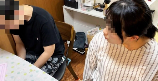 FC2PPV-4515433 【个人】**sxjzysqyn 敏感的妻子，为了ク ◯ 亲 コ，在丈夫面前被 ◯ 却忘我地感受着、、、 []