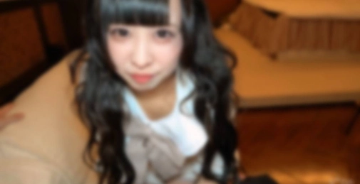 FC2PPV-4533128 极其可爱的小个子女孩，简直是偶像脸！外表如此却超级积极地进行色情活动！淡淡的天然阴毛非常性感⤴ []