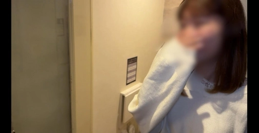 FC2PPV-4664861 性受挫受虐狂空姐的4P群交合辑！第三部 []