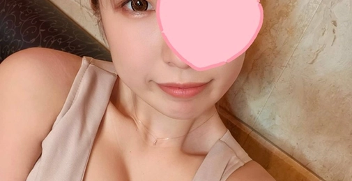 FC2PPV-4689167 Sxjzysqyn 直到女孩流泪为止的魔鬼深喉口交，无论呛咳多少次都执拗地攻击喉咙深处，最后在喉咙深处射精 []