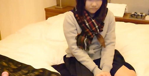 FC2PPV-4659438 【无·制服扮演】sxjzysqyn 内向安静的女孩用小号发泄压力！大叔的精液直接内射 [00:47:35]