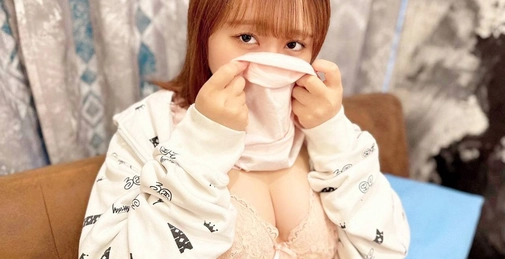 FC2PPV-4706284 在居酒屋搭讪F罩杯清洁店招牌女孩带回家！遇见可爱顺从的素人女孩当天尽情浓厚内射♥ [01:05:33]