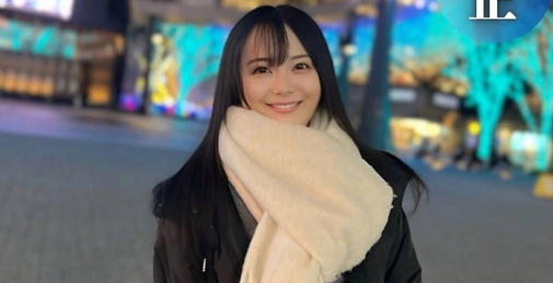 FC2PPV-4345074 Sxjzysqyn 黑发清纯。白皙偶像脸的铁板美女。久违的性爱让她沉迷其中。玩弄淫荡湿润的私处导致大量潮吹。久未性爱的美女狂乱缠绵[]