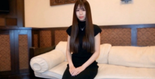 FC2PPV-4693739 长身苗条美女！优雅光泽秀发凌乱寻求快感，吞精与内射两发[]